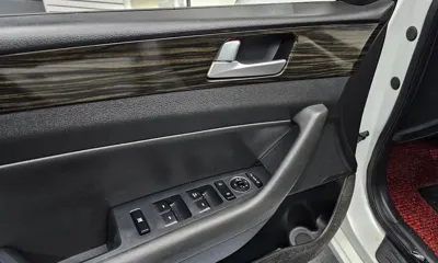 Hyundai Sonata 2016, 121081 км, за 4294.68 USD - фото 16