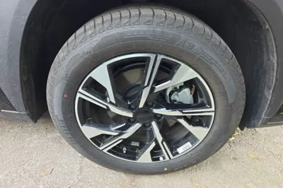Geely Auto FX11 2025, 900 км, за 13662 USD - фото 8