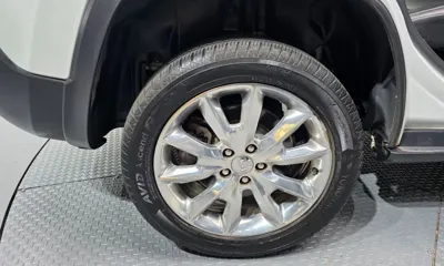 Jeep Cherokee 2015, 142496 км, за 4228.47 USD
