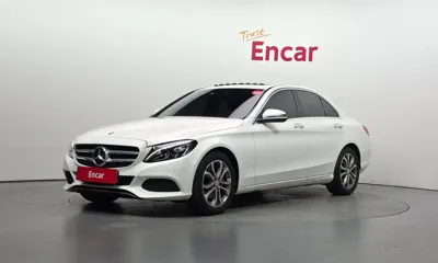 Mercedes-Benz C-Class · 2017 год