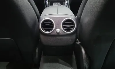 Mercedes-Benz C-Class 2017, 138685 км, за 8403.91 USD - фото 30