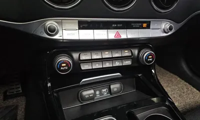 Kia Stinger 2018, 121450 км, за 9780.75 USD - фото 18
