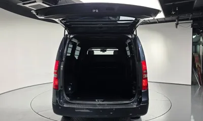 Hyundai Starex 2019, 125640 км, за 8400.07 USD - фото 33