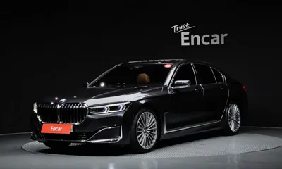BMW 7-Series · 2021 год