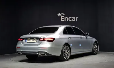 Mercedes-Benz E-Class 2022, 69924 км, за 24247.54 USD - фото 2
