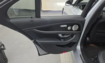 Mercedes-Benz E-Class 2022, 69924 км, за 24247.54 USD - фото 25