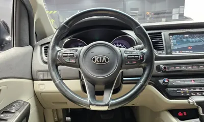 Kia Canival 2018, 108879 км, за 5883.13 USD - фото 13