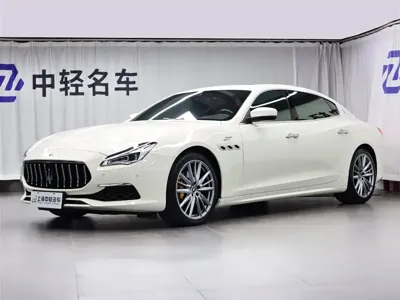 Maserati Quattroporte