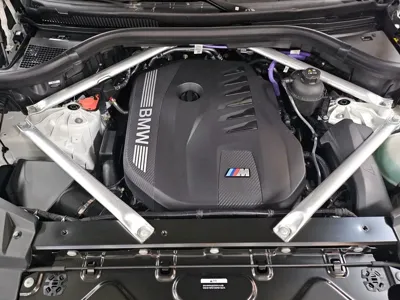 BMW X6 2025, 2600 км, за 47794.73 USD - фото 6