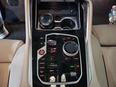 BMW X6 2025, 2600 км, за 47794.73 USD - фото 9