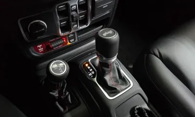 Jeep Wrangler 2023, 10457 км, за 33144.48 USD - фото 9