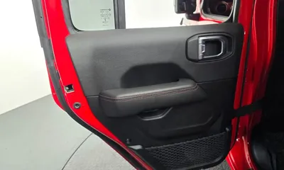 Jeep Wrangler 2023, 10457 км, за 33144.48 USD - фото 25