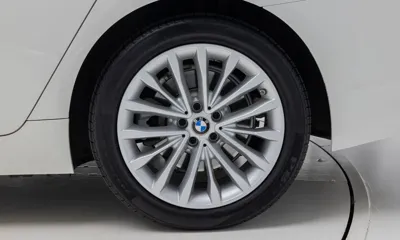 BMW 5-Series 2021, 79117 км, за 21005.65 USD