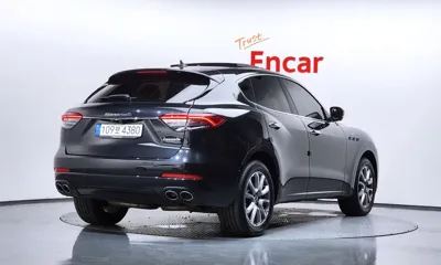 Maserati Levante 2022, 120110 км, за 25956.31 USD