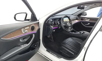 Mercedes-Benz E-Class 2017, 61559 км, за 14253.8 USD - фото 10