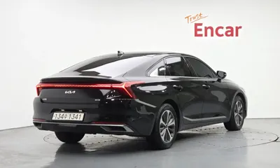 Kia K8 2022, 111761 км, за 13001.36 USD