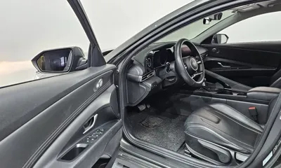 Hyundai Avante 2023, 38841 км, за 12913.9 USD - фото 11