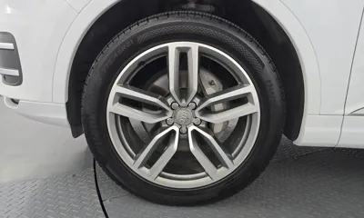 Audi Q7 2019, 115822 км, за 17524.44 USD