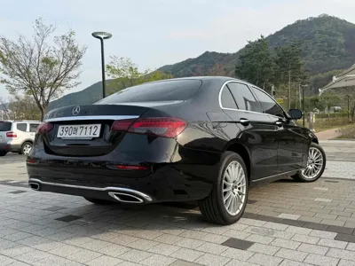 Mercedes-Benz E-Class 2023, 71800 км, за 24570.04 USD