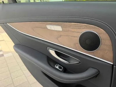 Mercedes-Benz E-Class 2023, 71800 км, за 24570.04 USD - фото 18