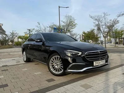 Mercedes-Benz E-Class 2023, 71800 км, за 24570.04 USD - фото 20