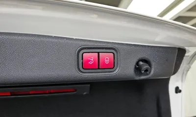 Mercedes-Benz E-Class 2019, 127106 км, за 17263.85 USD - фото 30