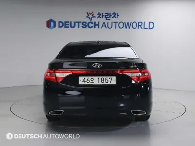 Hyundai Grandeur 2014, 121511 км, за 3646.54 USD