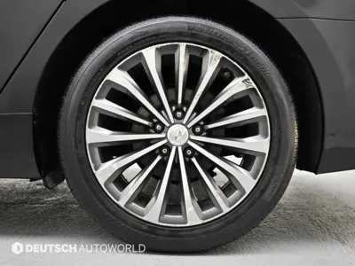 Hyundai Grandeur 2014, 121511 км, за 3646.54 USD