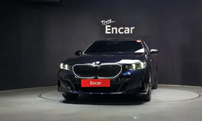 BMW 5-Series 2025, 10693 км, за 44965.21 USD