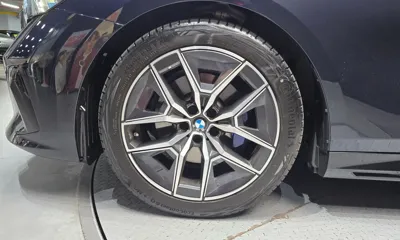 BMW 5-Series 2025, 10693 км, за 44965.21 USD
