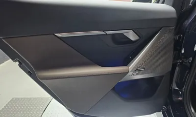 BMW 5-Series 2025, 10693 км, за 44561.58 USD - фото 25