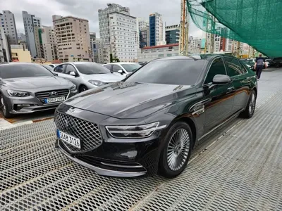 Genesis G90 · 2019 год