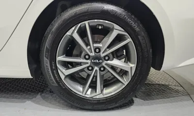 Kia K3 2022, 115213 км, за 8013.03 USD - фото 21