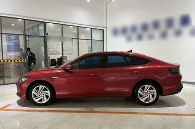 Volkswagen Lamando 2022, 36700 км, за 18175 USD
