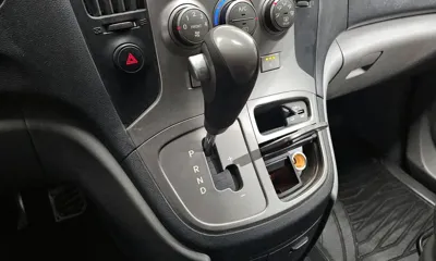 Hyundai Starex 2015, 172883 км, за 4538.28 USD - фото 9