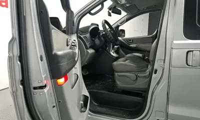 Hyundai Starex 2015, 172883 км, за 4538.28 USD - фото 10