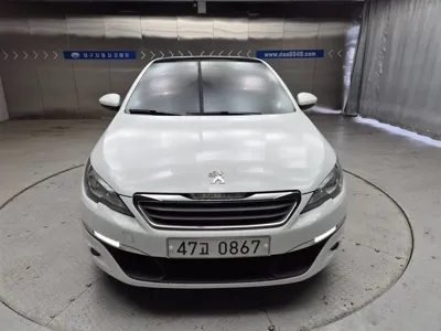 Peugeot 308 · 2016 год