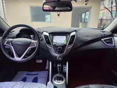 Hyundai Veloster 2012, 115853 км, за 2377.48 USD - фото 10