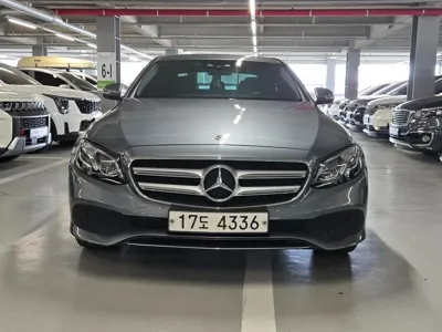 Mercedes-Benz E-Class · 2017 год