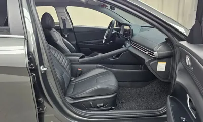 Hyundai Avante 2025, 18401 км, за 17386.2 USD - фото 26