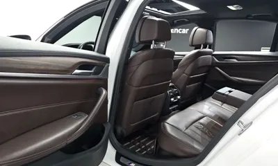 BMW 5-Series 2017, 132614 км, за 15091.24 USD - фото 11