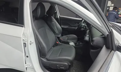 Hyundai Kona 2025, 12145 км, за 16836.76 USD - фото 12