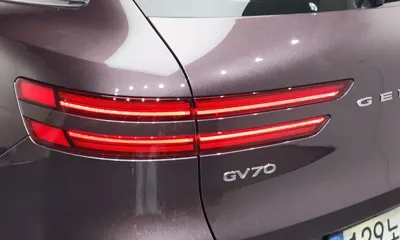 Genesis GV70 2023, 60545 км, за 21333.86 USD - фото 23