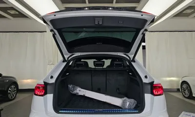 Audi Q8 2023, 30464 км, за 48772.53 USD - фото 20