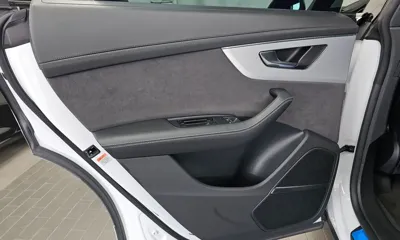 Audi Q8 2023, 30464 км, за 48772.53 USD - фото 25