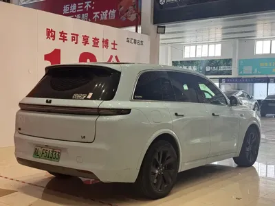 Li Auto Li L8 2023, 50000 км, за 28911.49 USD