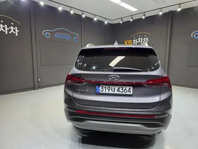 Hyundai Santafe 2022, 16553 км, за 17524.44 USD