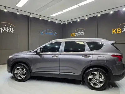 Hyundai Santafe 2022, 16553 км, за 17524.44 USD