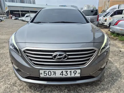 Hyundai Sonata 2017, 177517 км, за 4875.51 USD