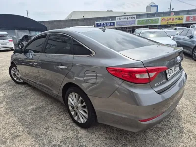 Hyundai Sonata 2017, 177517 км, за 4875.51 USD